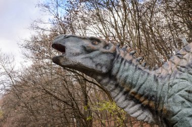 Bratislava, Slovakya - 18 Ekim 2015: Bratislava Dinopark'ta Sauropelta, Slovakya. Bir f Bratislava, Slovakya popüler attections.