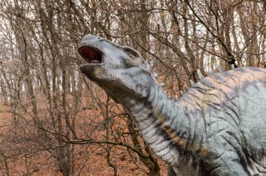 Bratislava, Slovakya - 18 Ekim 2015: Bratislava Dinopark'ta Sauropelta, Slovakya. Bir f Bratislava, Slovakya popüler attections.