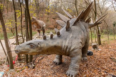 Bratislava, Slovakya - 18 Ekim 2015: Bratislava Dinopark Compsognatus, Slovakya. Bir f Bratislava, Slovakya popüler attections.