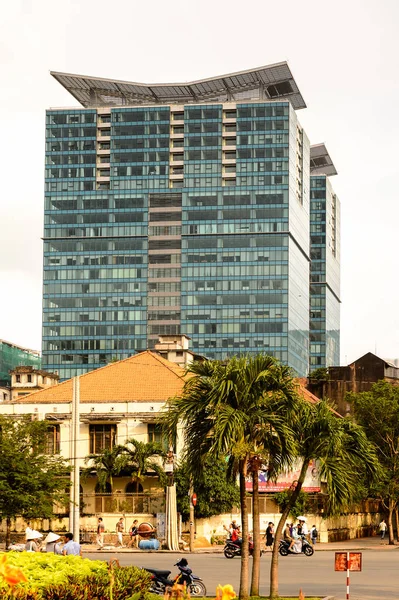 Chi Minh Vietnam Oct 2014 Rascacielos Modernos Centro Hochiminh Saigón — Foto de Stock