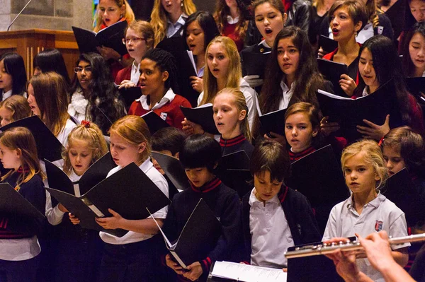 Lugano Suiza Dic 2015 Niños Identificados Cantan Una Canción Navidad —  Fotos de Stock