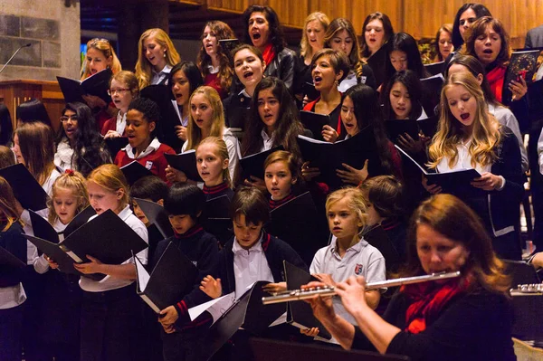 Lugano Suiza Dic 2015 Niños Identificados Cantan Una Canción Navidad — Foto de Stock