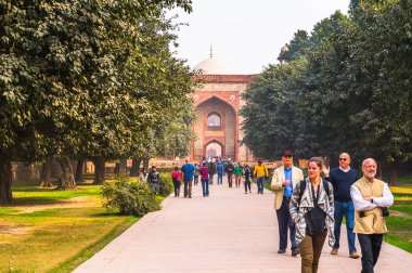 Delhi, Hindistan - 18 Ocak 2016: Delhi, Hindistan'daki Humayun Türbesi kompleksinin bir parçası. Unesco Dünya Mirası
