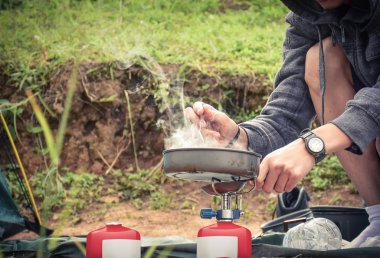 Mornig çadırın önünde Kahvaltı.