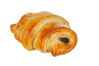 Beyaz zemin üzerinde reçel dolgulu taze kruvasanlar.