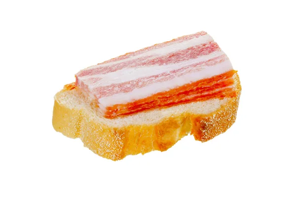 Bacon de porco defumado fatiado em pão. Isolado sobre fundo branco. — Fotografia de Stock
