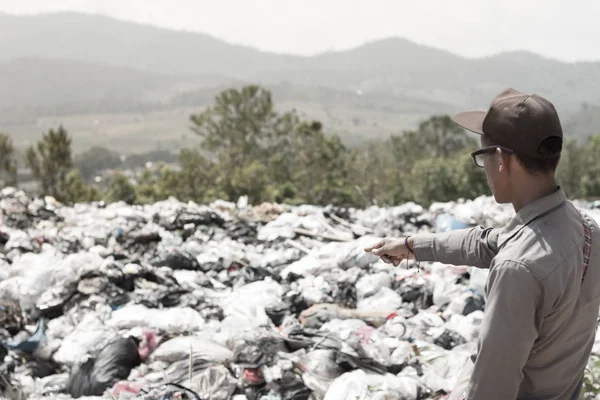 Los Jóvenes Señalaron Que Mayor Parte Los Residuos Concepto Contaminación — Foto de Stock