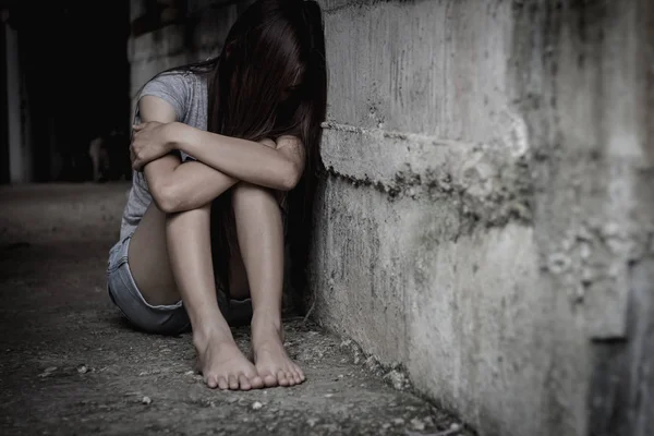 Women Sit Sad Because Being Tempted Rape Trafficking Stopping Violence — Stock Photo, Image