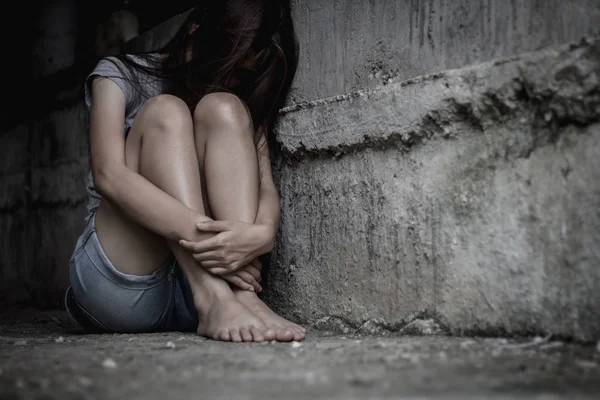 人身売買 性的虐待 人身および国際女性の日 女性に対する停止暴力のための犠牲者である女性 — ストック写真