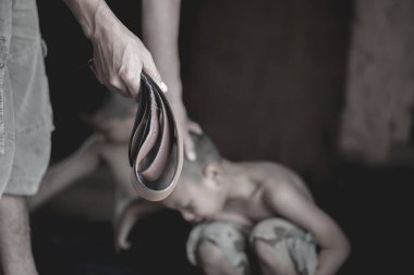 Çocuk şiddet ve ticaretini durdurmak. Dur şiddet karşı çocuk, Çocuk esaret açı görüntüde bulanıklık, insan hakları günü kavramı.