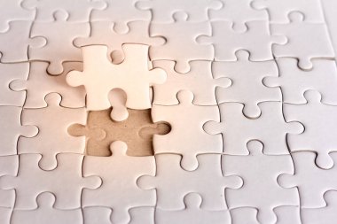 Jigsaw ifşa, karşılaştırmalı kavramı kayıp bir parça ile