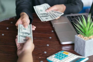 Bozuk işadamı rüşvet ve yolsuzluk kavramları anti rüşvet alma ile ilgili anlaşma sızdırmazlık