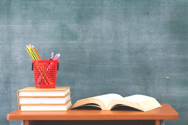 School Books Desk Back School Supplies Books Blackboard Wooden Background — Stock Photo, Image