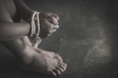 İnsan ticareti, çocukların, uluslararası Anti-ticareti gün karşı şiddet bir ip, insan hakları, mağdur çocuk el bağlı