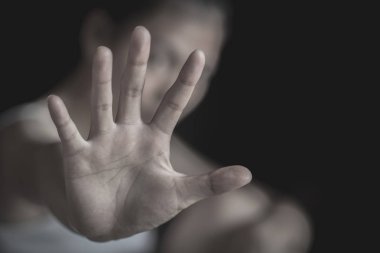 Şiddet kadın ve çocukları, Aile içi şiddete karşı kadınlara, Dünya Kadınlar günü şiddet Stop