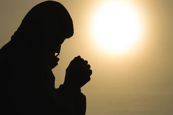 Силует Християнських Рук Людини Молиться Богу Моліться Благословення Бога Щоб — стокове фото