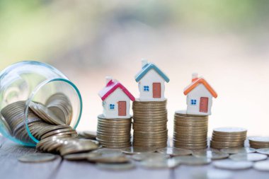 Madeni para, para ve ev yığını Mini ev, gayrimenkul yatırım