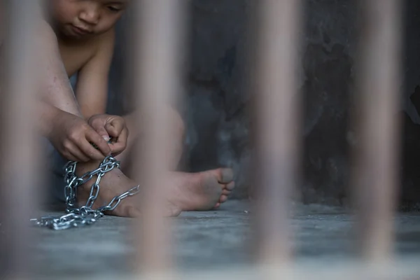 La violencia infantil y el concepto de abuso, detener la violencia y el abuso c — Foto de Stock