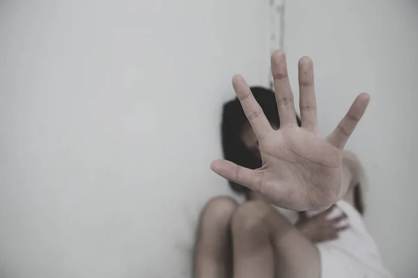Detener el acoso sexual y la violencia contra las mujeres, la violación y el sexo — Foto de Stock