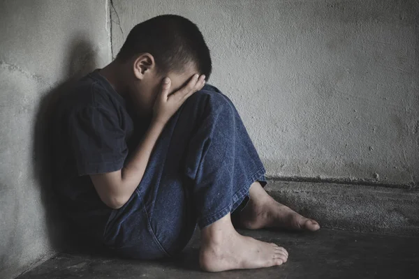 Στάση παιδί βία και η εμπορία. Σταματήστε τη βία κατά των παιδιών — Φωτογραφία Αρχείου