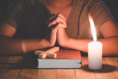Dua eden eller. Eucharist Terapi Tanrı Tövbe Cathol Yardım Korusun