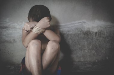 Şiddeti suistimal etmeyi bırak. dehşete , Bir korku lu çocuk, Çocuklar vio
