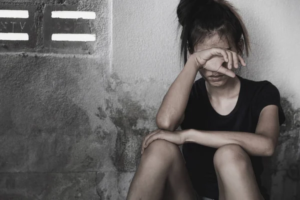 Giovane Donna Depressa Violenza Domestica Stupro Smettere Abusare Della Violenza — Foto Stock