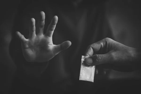 Uma Foto Preto Branco Mãos Humanas Parar Drogas Parar Conceito — Fotografia de Stock