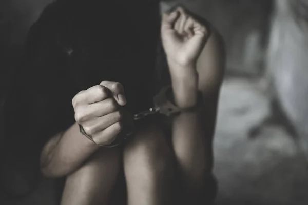 Slave Girl Handcuffed Kept Cage Imprisonment Female Prisoner Women Violence — Stock Photo, Image