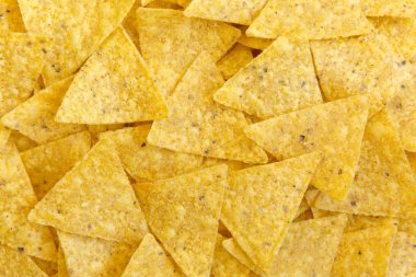 Tortilla cips, yakın çekim. Meksika yemeği. Üstten görünüm, düz lay, ek yükü.