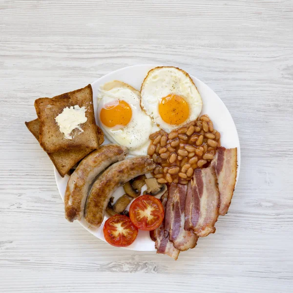 Pequeno Almoço Inglês Com Ovos Fritos Salsichas Feijão Bacon Torradas — Fotografia de Stock