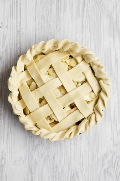 Tarte Aux Pommes Sur Une Surface Bois Blanc Vue Haut — Photo