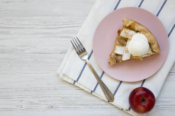 Rebanada Tarta Manzana Casera Con Helado Plato Rosa Copiar Espacio — Foto de Stock