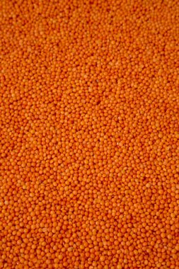 Kırmızı mercimek desenli, yan manzara. Yakın plan..