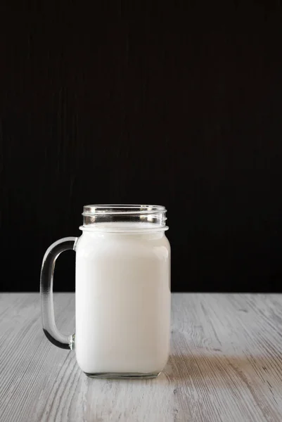 Lait Coco Dans Une Tasse Verre Vue Latérale Espace Copie — Photo