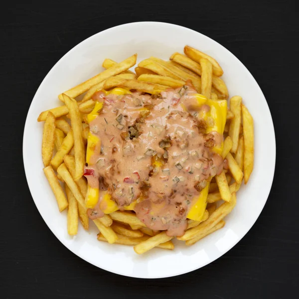 Frites Maison Style Animal Sur Une Plaque Blanche Sur Une — Photo