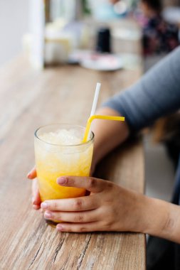 Masada soğuk limonata.