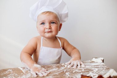 Küçük çocuk aşçı.