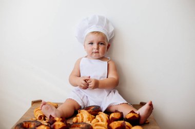 Küçük çocuk aşçı.