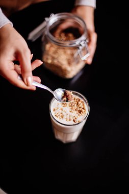 Kahve bardağı Raf.