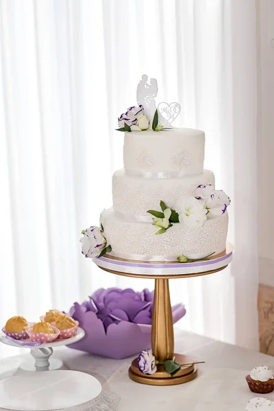 wedding festive multi-storey cake in white tone