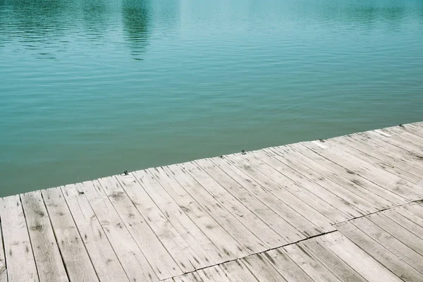 Дерев Яний Пірс Водяним Фоном — стокове фото