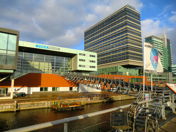 В центре Амстердама, Нидерланды, Голландия, Европа.
