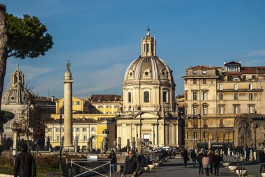 Santa Mara di Loreto Kilisesi ve Trajan Sütunu, Roma, İtalya