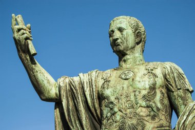 Trajan Forumu'ndaki Jül Sezar Heykeli'nin detayı, Roma, İtalya, Avrupa