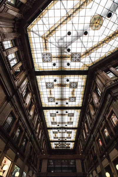 Üveg Foltos Tető Galleria Alberto Sordi Del Corso Bevásárlóközpont Város — Stock Fotó