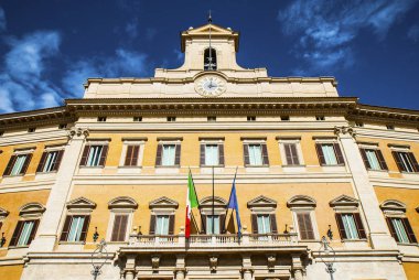 Palazzo Montecitorio at the Piazza Montecitorio, Roma Eski Bölgesi, İtalyan Parlamentosu Temsilci Odası Koltuğu, Roma, İtalya