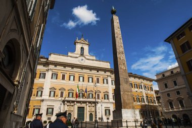 Palazzo Montecitorio at the Piazza Montecitorio, Roma Eski Bölgesi, İtalyan Parlamentosu Temsilci Odası Koltuğu, Roma, İtalya