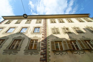 beyaz üzerine salata