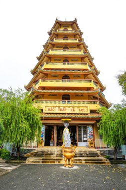 Giac Lam Pagoda dış görünüşü, Ho Chi Minh City Saigon 'daki en eski tapınaklardan biri, 1744' te inşa edildi, Ho Chi Minh City, Vietnam, 2025.  